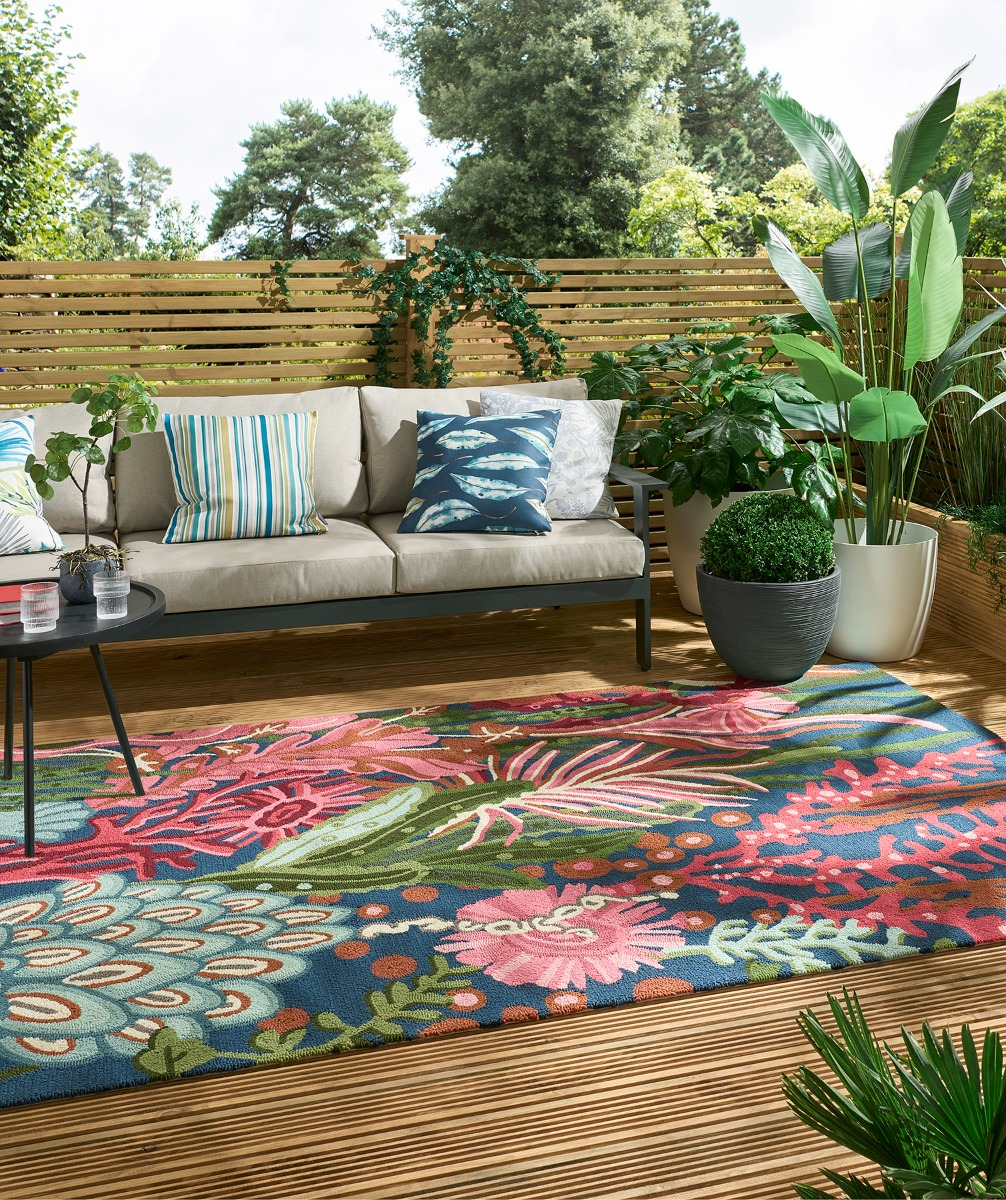 Hand-Tufted Outdoor Rug