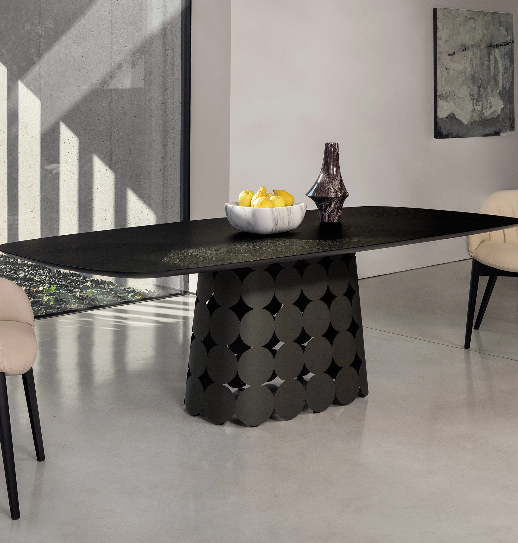 Pois Élite Dining Table
