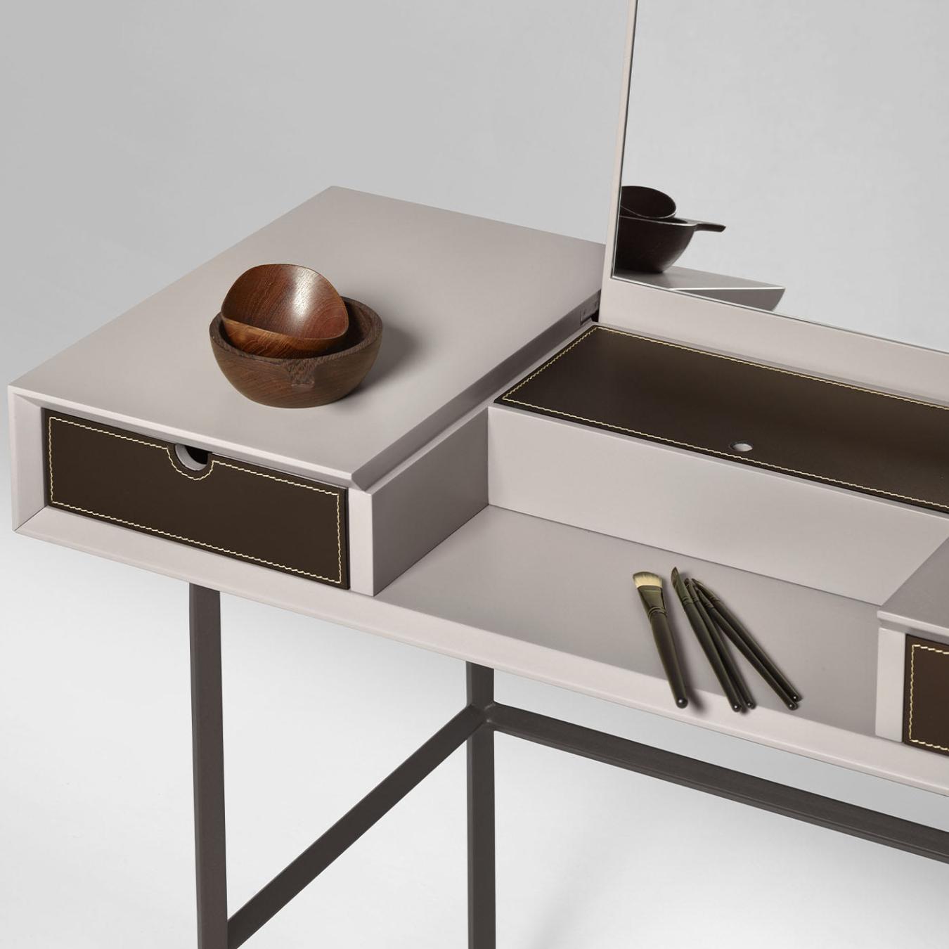 Chapeau Vanity Table