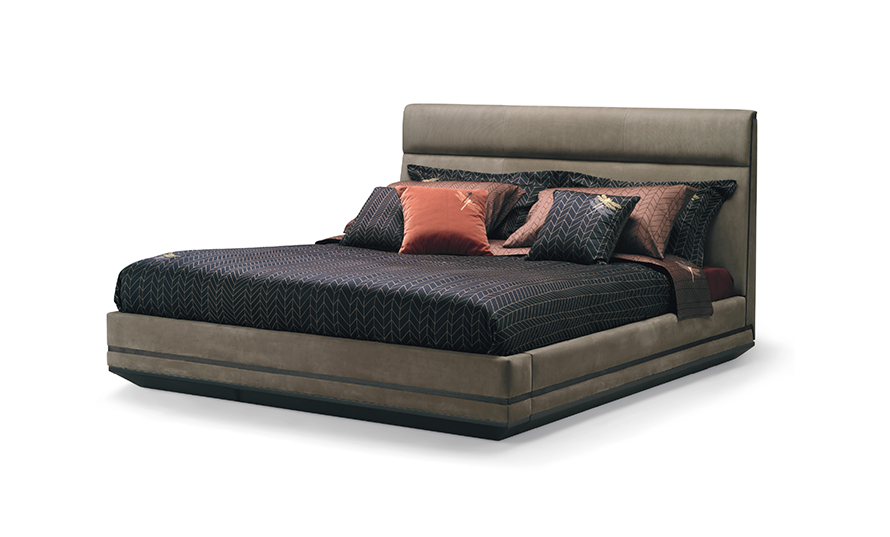 Bed With Headboard | Mattress Size: 180 x 200 cm