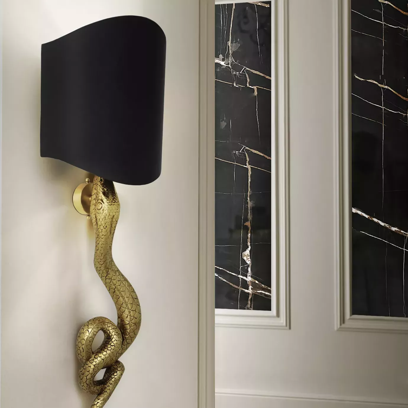 Serpentine Sconce