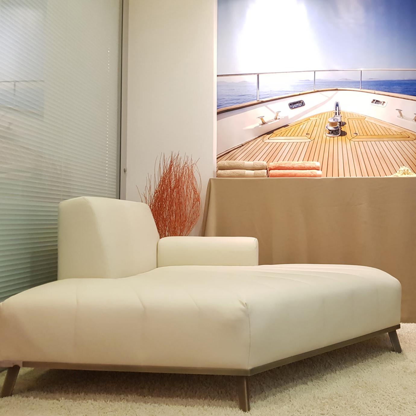 Expanding White Chaise Longue