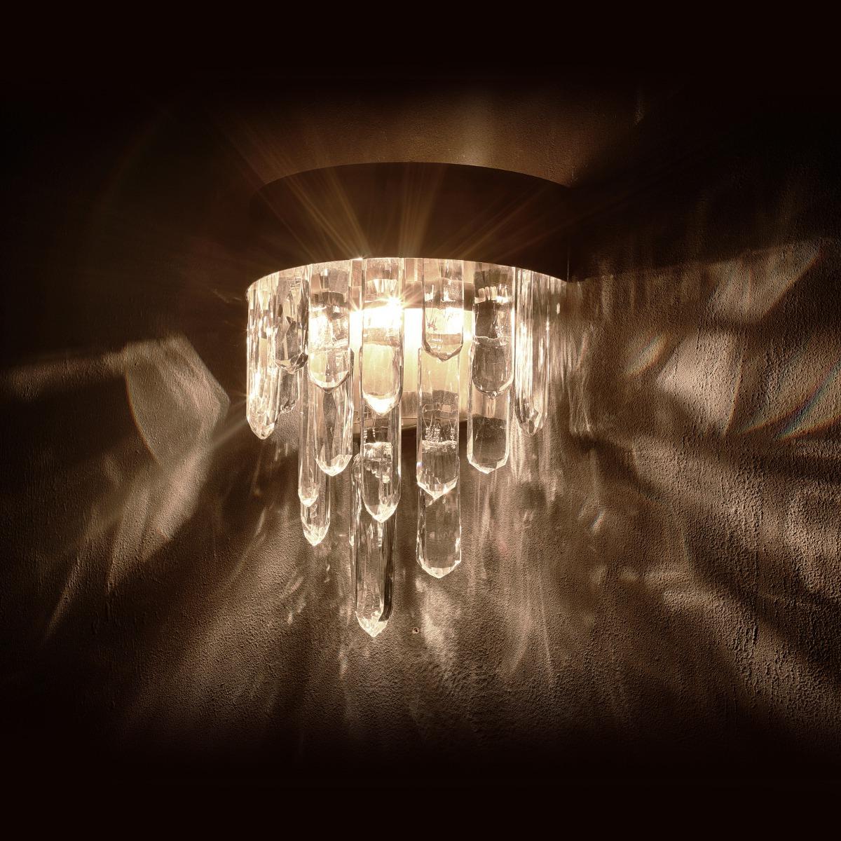 Brass Flow Wall Light