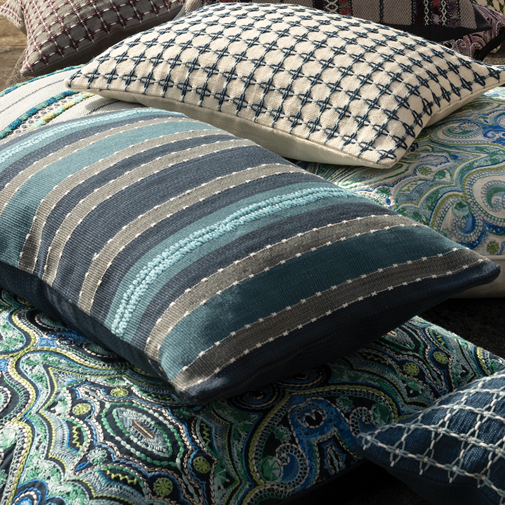 Naraya Cushion
