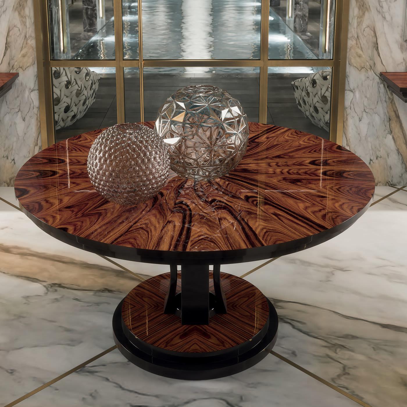 Oscar Dining Table