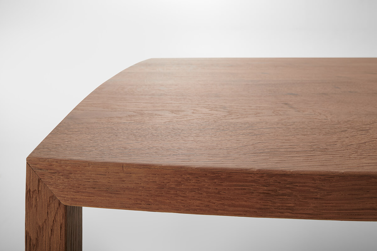 Tense Curve Italian Table ☞ Finishing: Reconstructed Stone X084 ☞ Dimensions: 100 x 260 cm