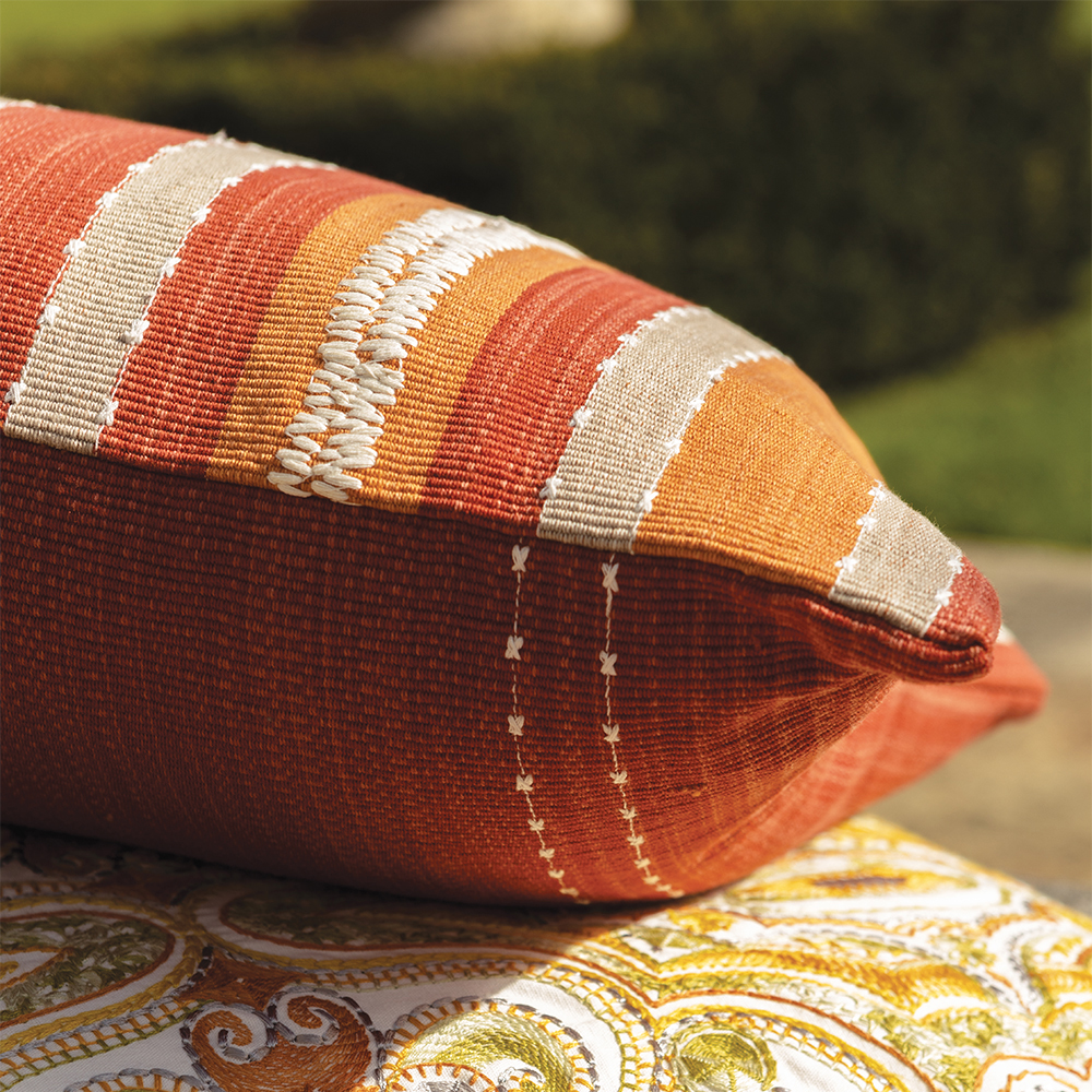 Naraya Cushion