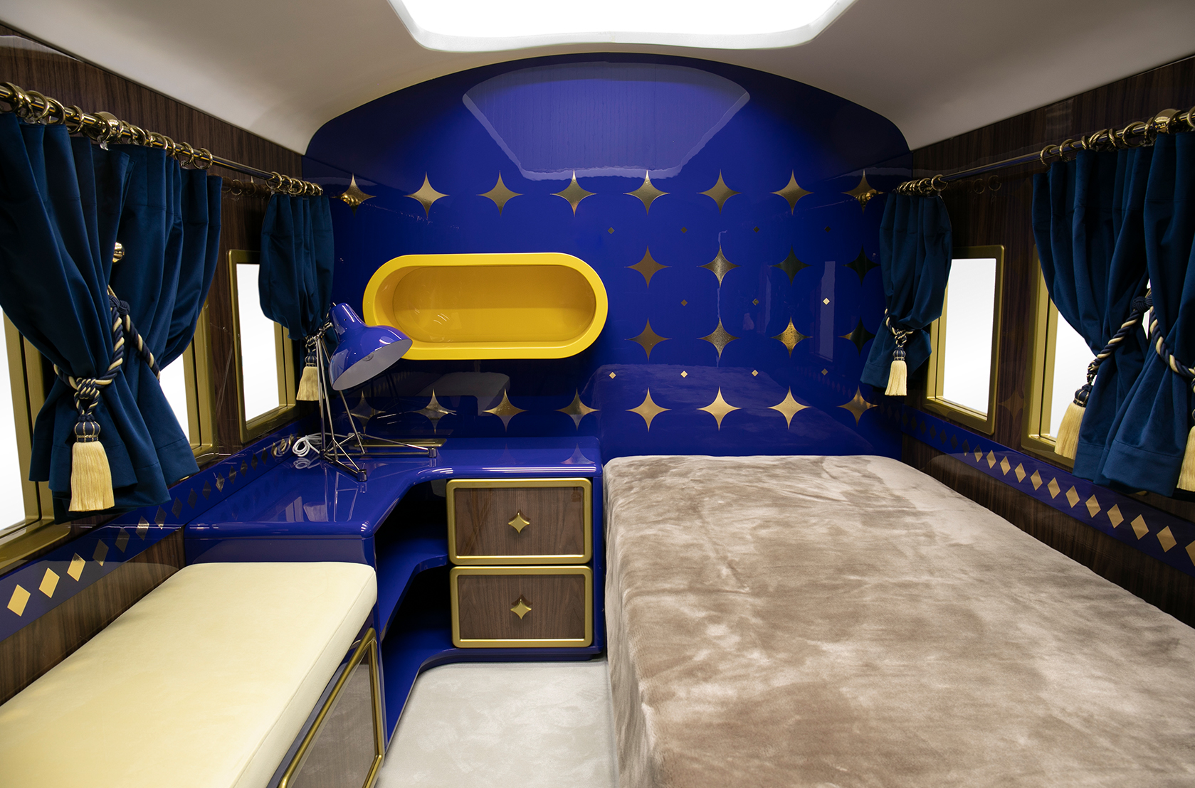 Express Voyage Train