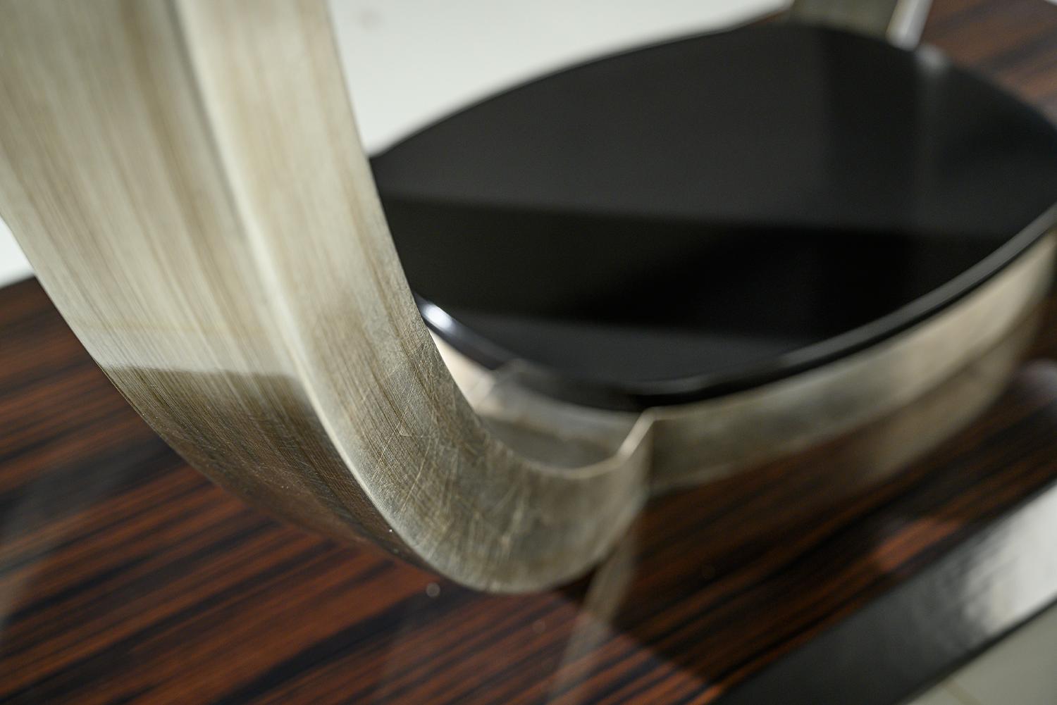 Boston Dining Table