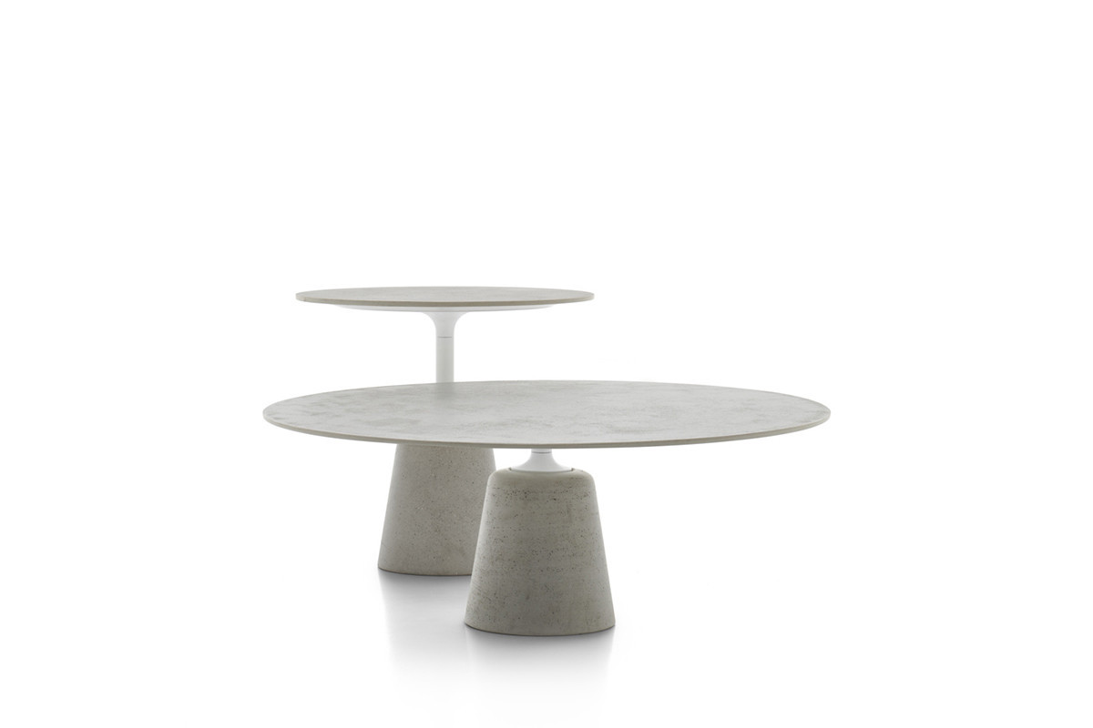 Rock Mini Italian Coffee Table | Structure: Cement Natural X080 | Tabletop: White Cement | Dimensions: Ø 100 cm