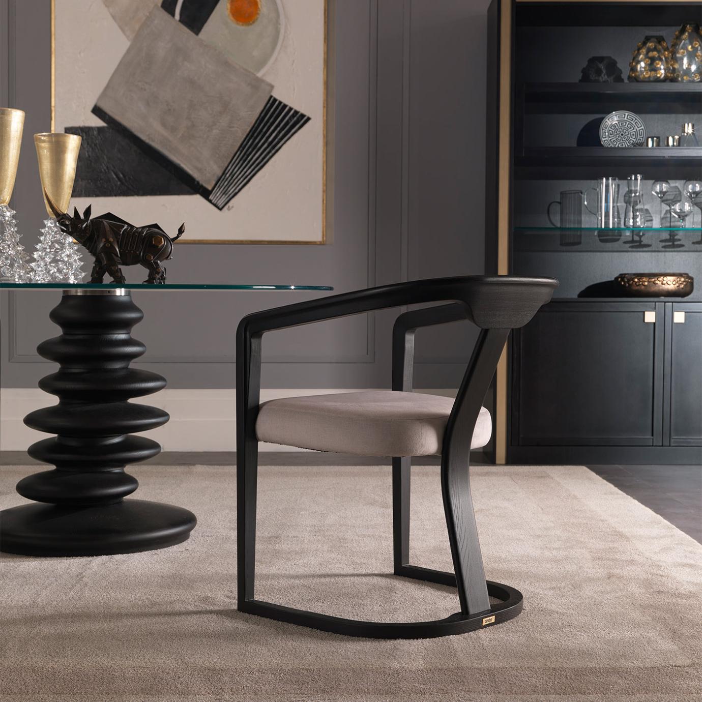 Ometto Round Glass Top Dining Table