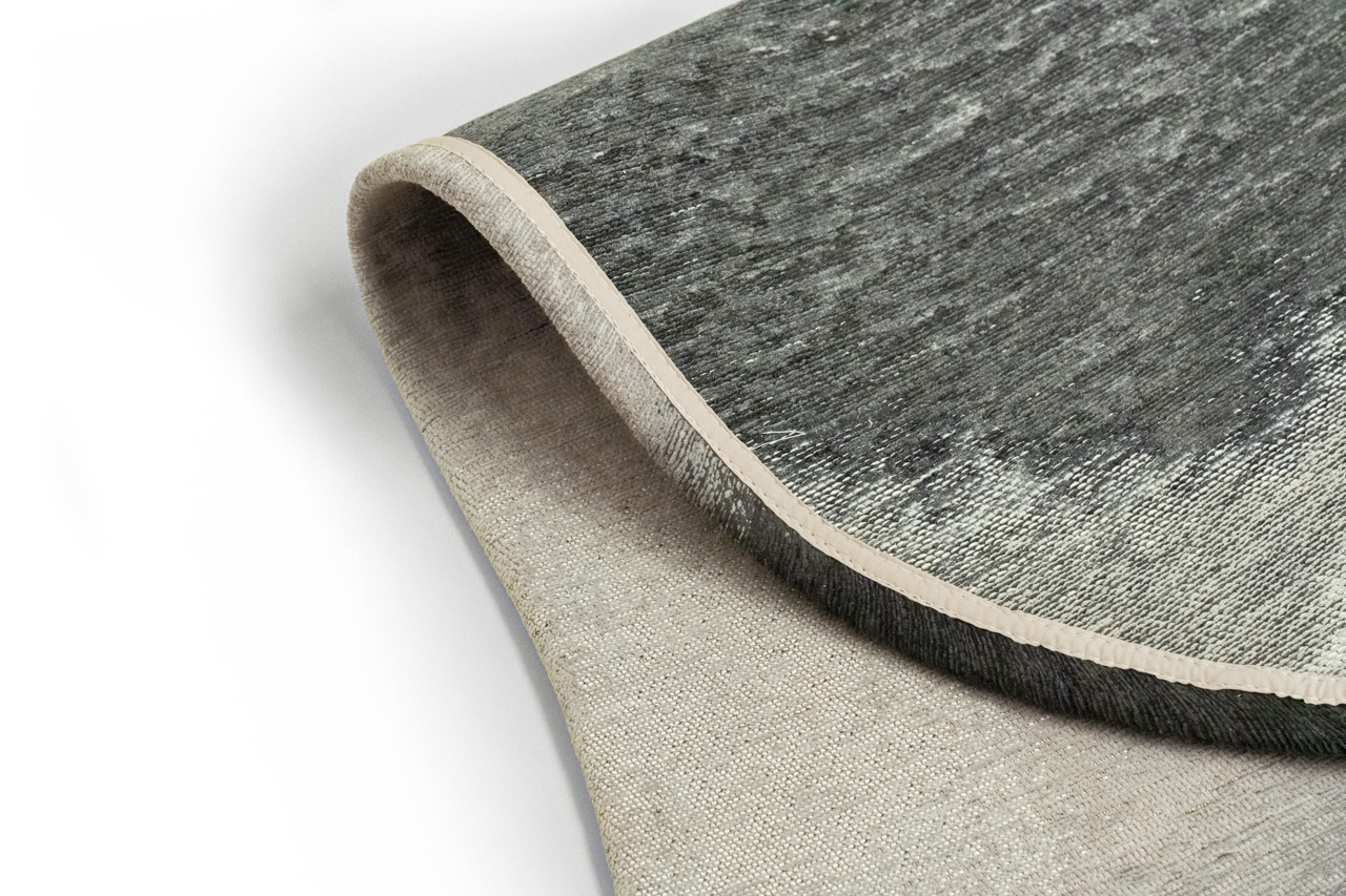 Rain Rug | Size: 5' 7