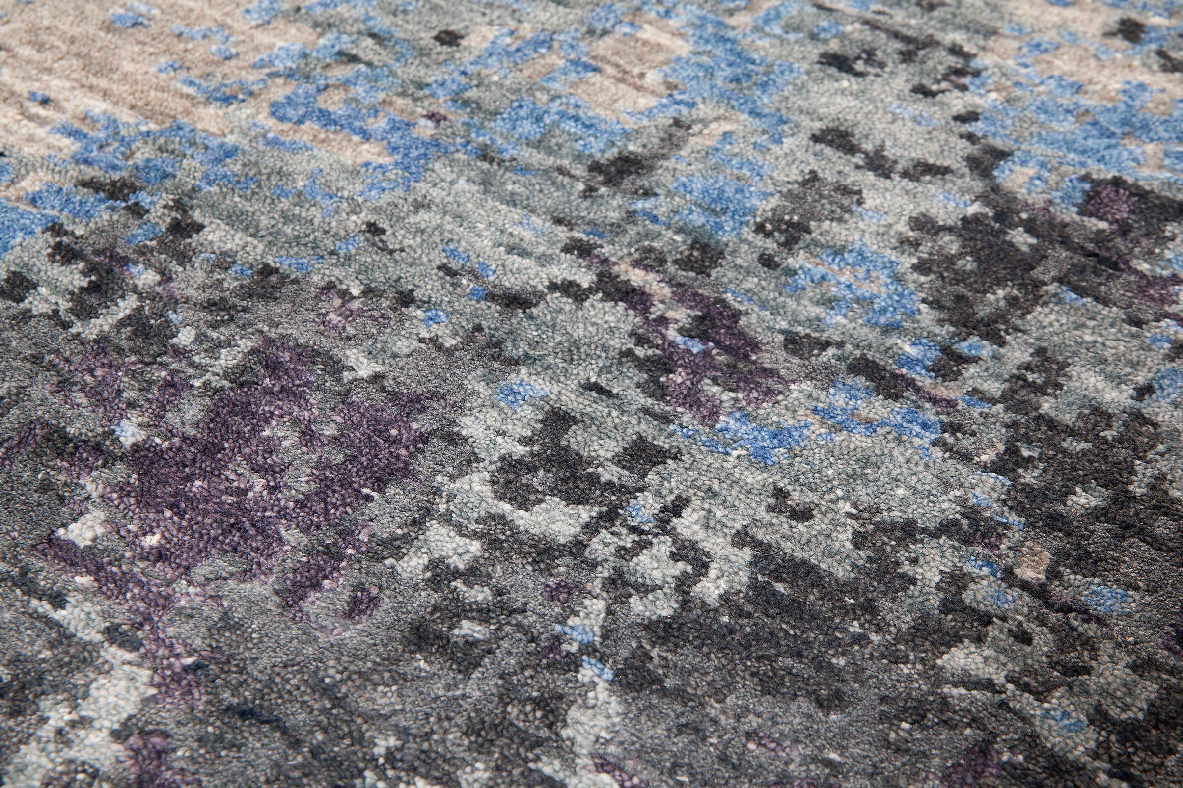 Handmade Luxury Abstract Rug