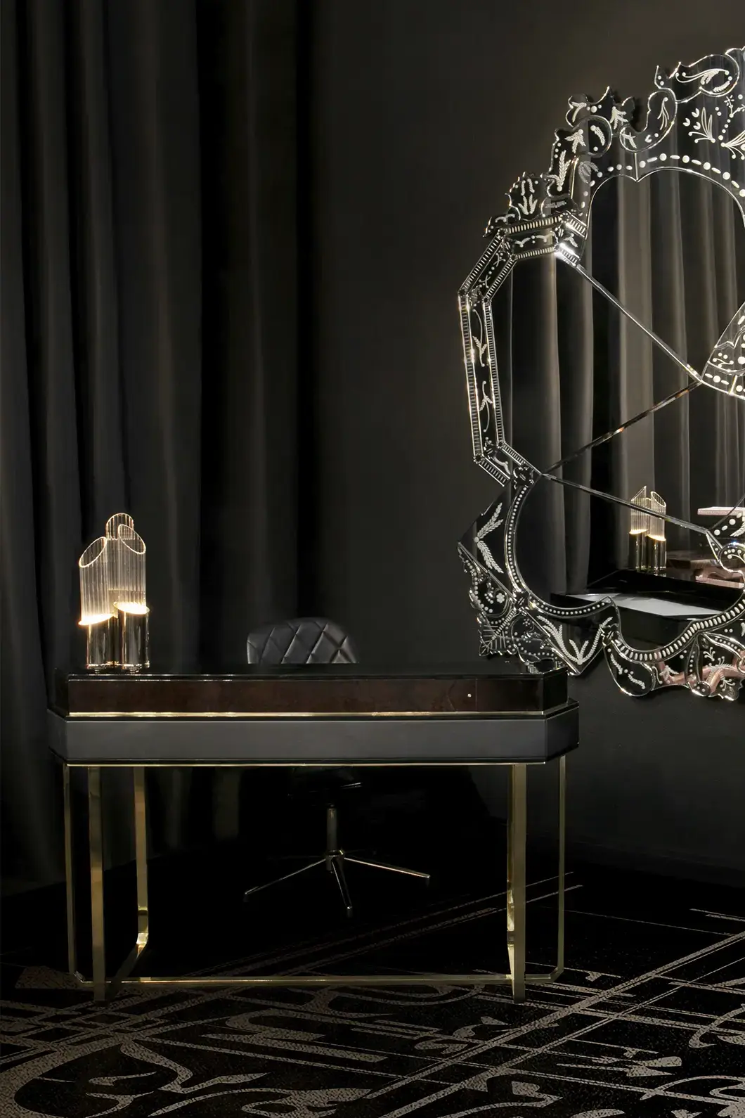 Cadence Desk - 5