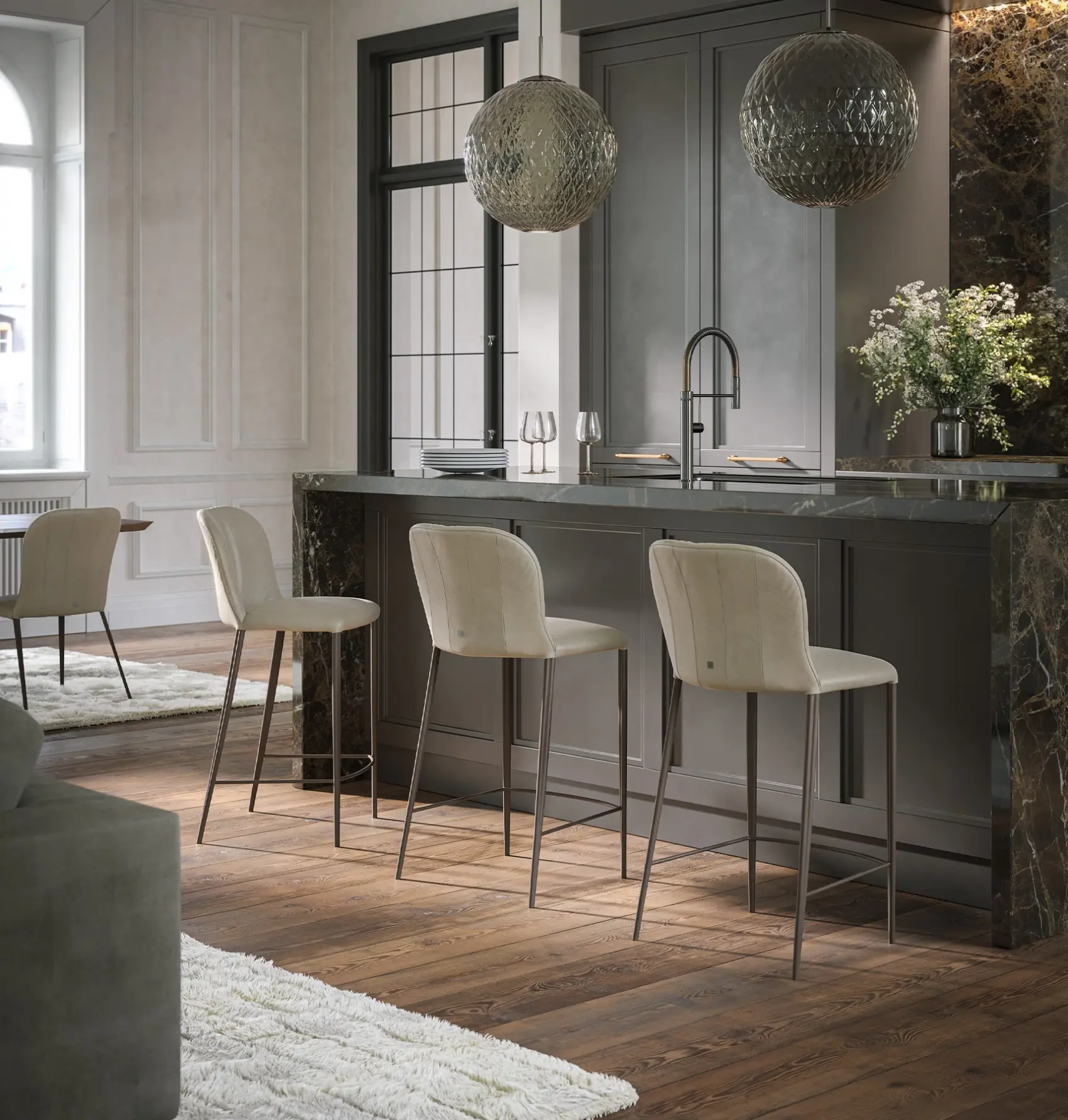 Bustier Bar Stool