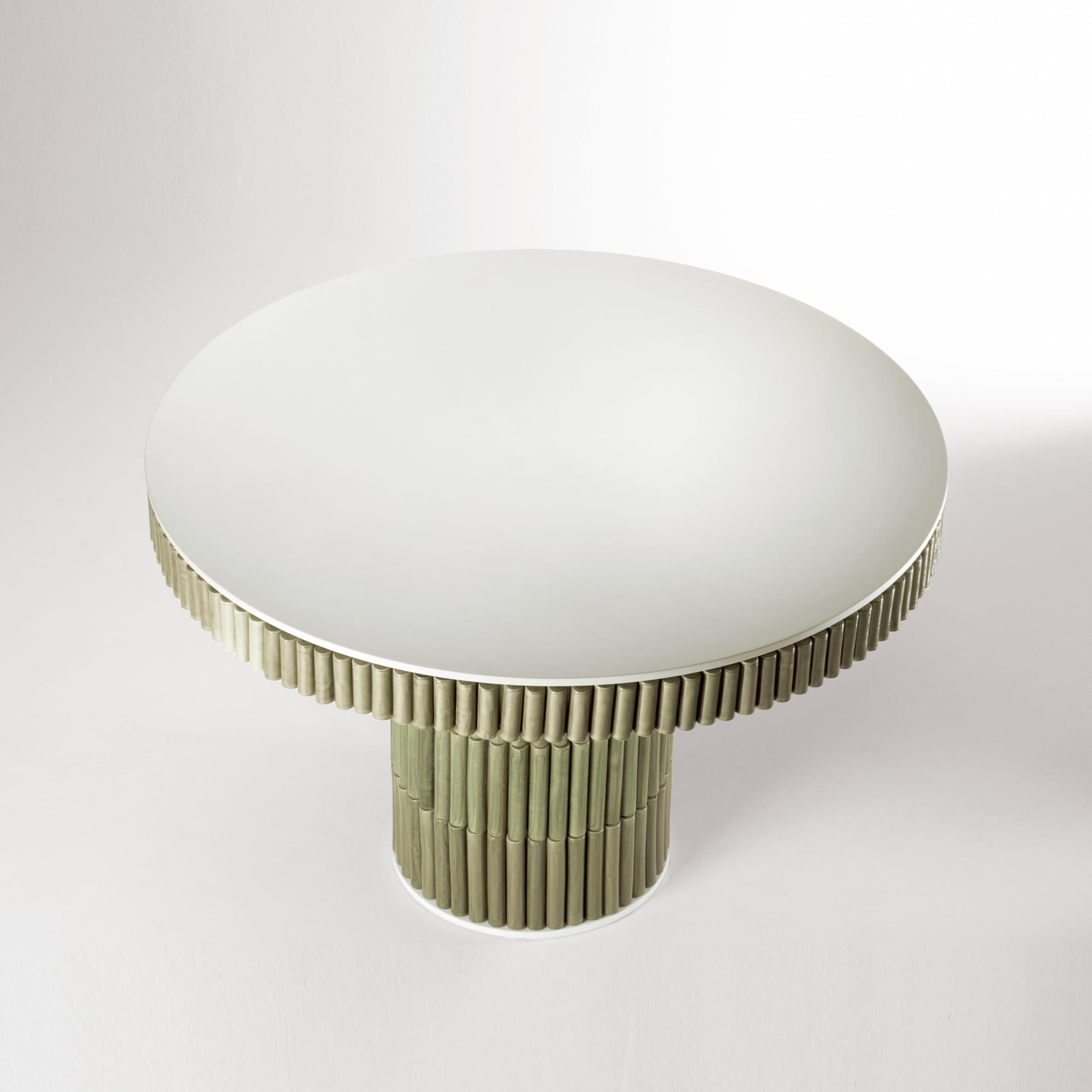 Nouvelle Donne Dining Table