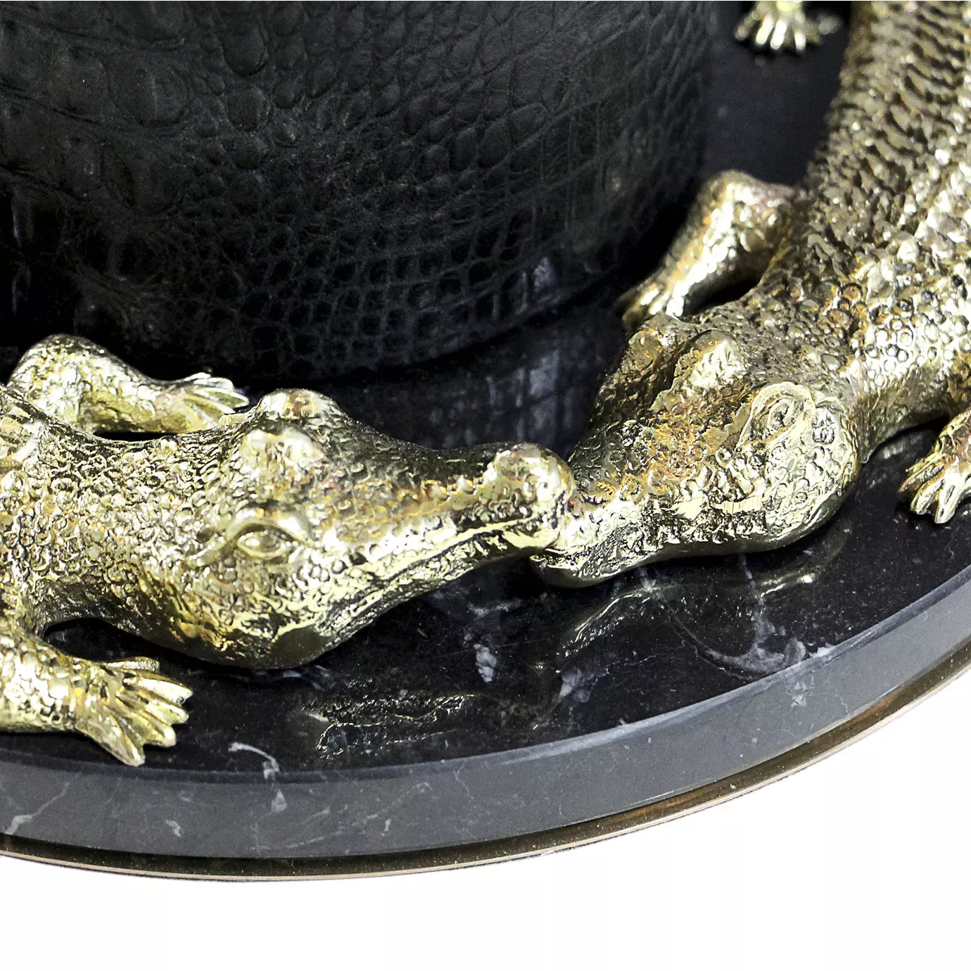 Reptilia Floor Lamp