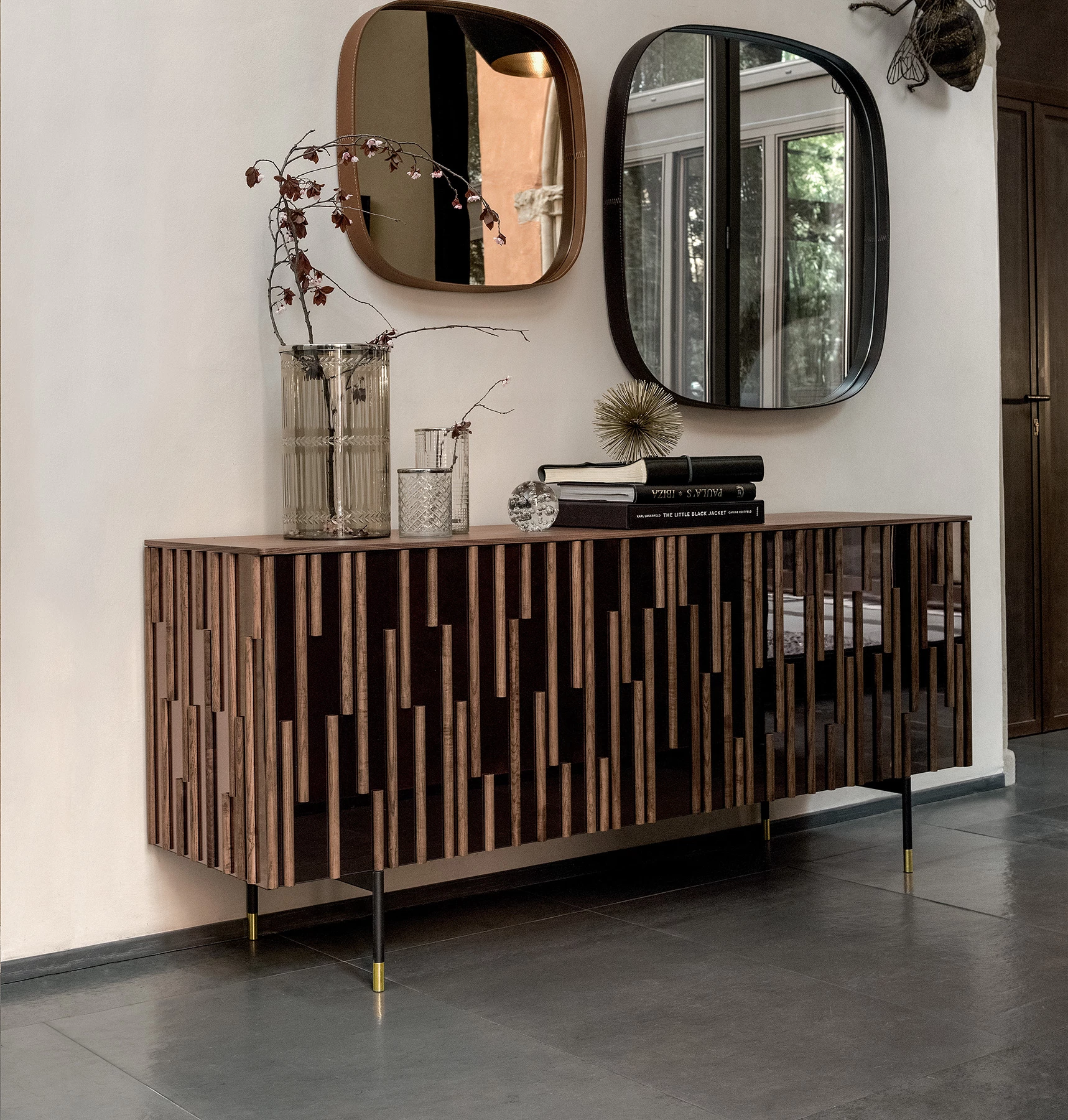 Drops Sideboard