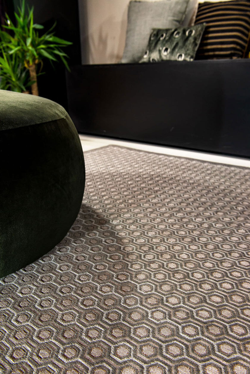 Nuovo Argento Premium Rug