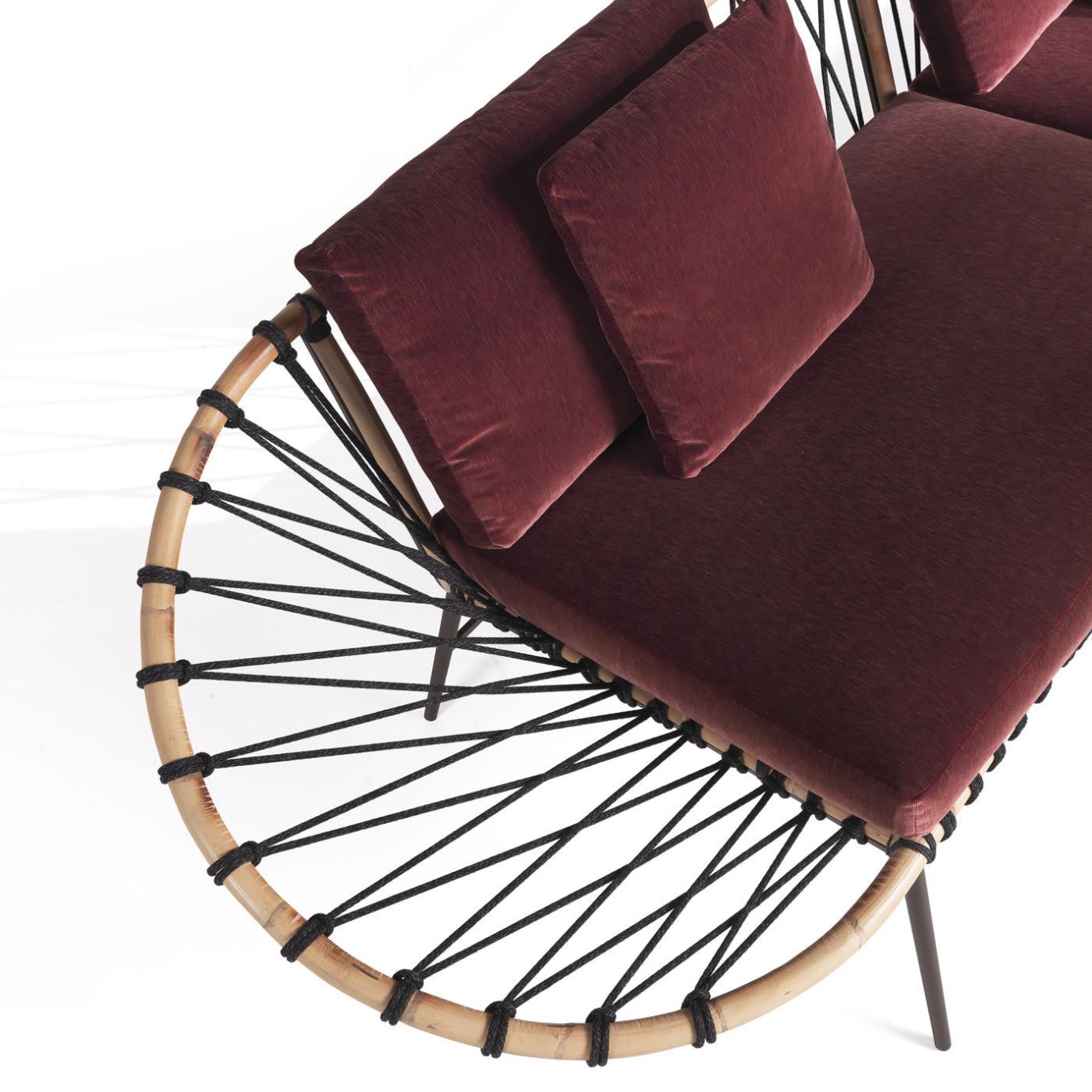 Discovery Oval Sofa