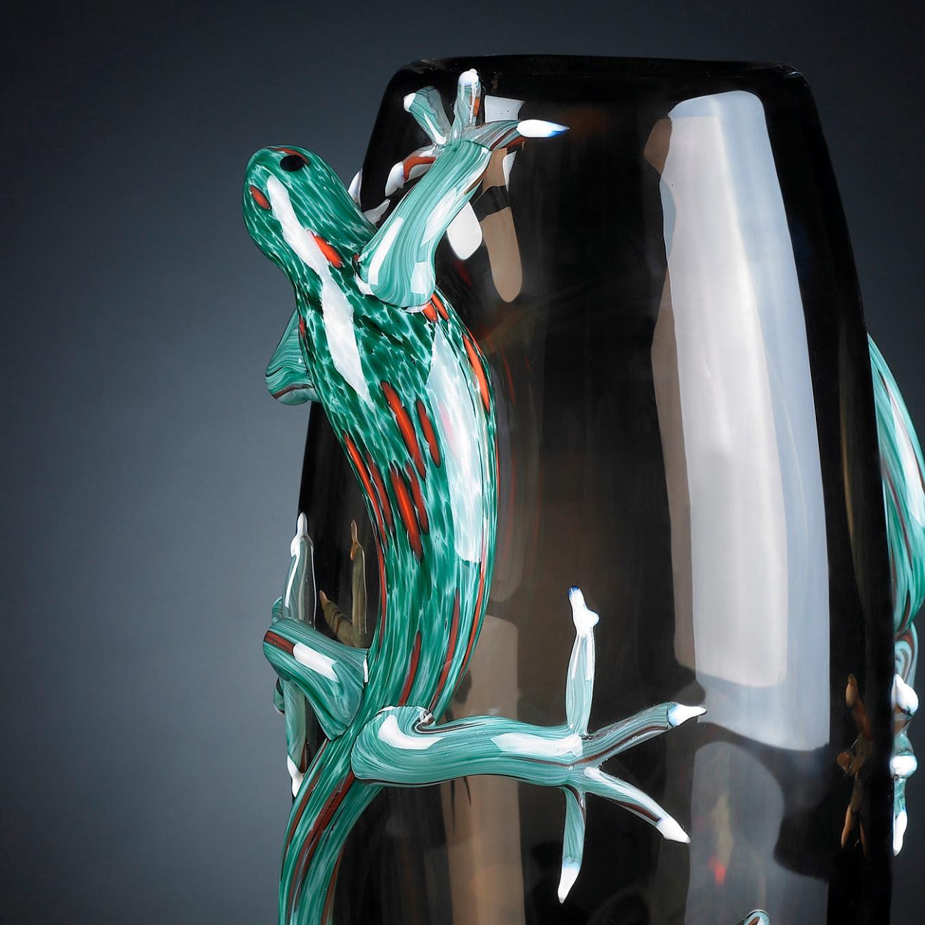 Gecko Vase
