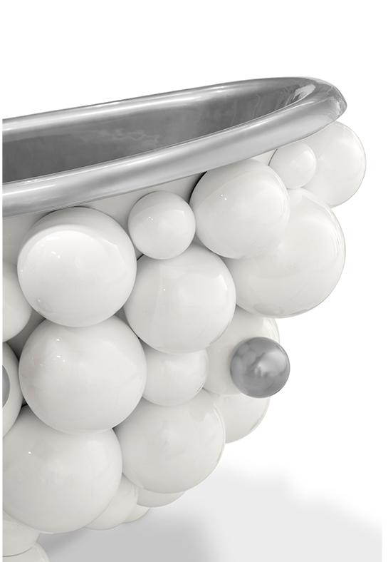 Gravity Bathtub