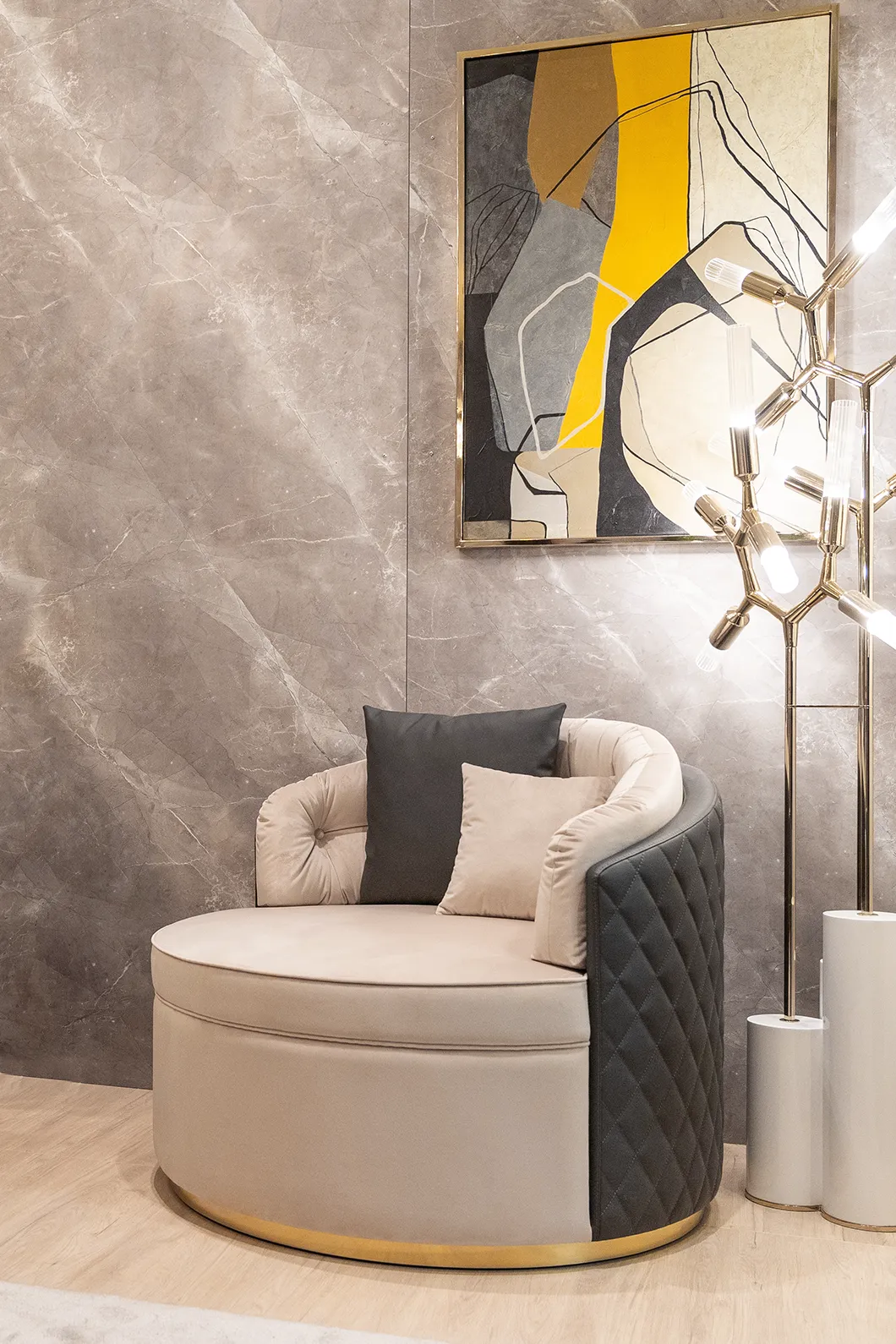 Luxe XL Armchair