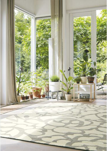 Spheric Rose Premium Rug