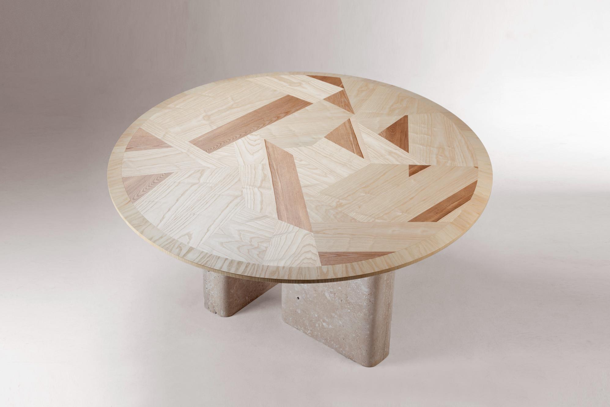 L'Anamour Dining Table