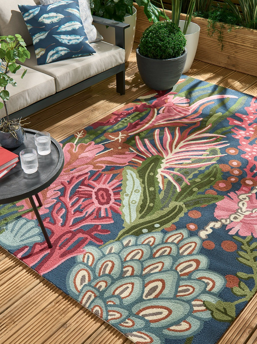 Hand-Tufted Outdoor Rug