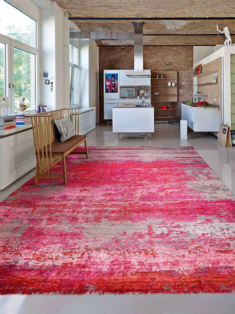 Rose Hand-Woven Rug