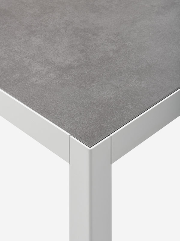 Lim 3.0 Sleek Italian Table