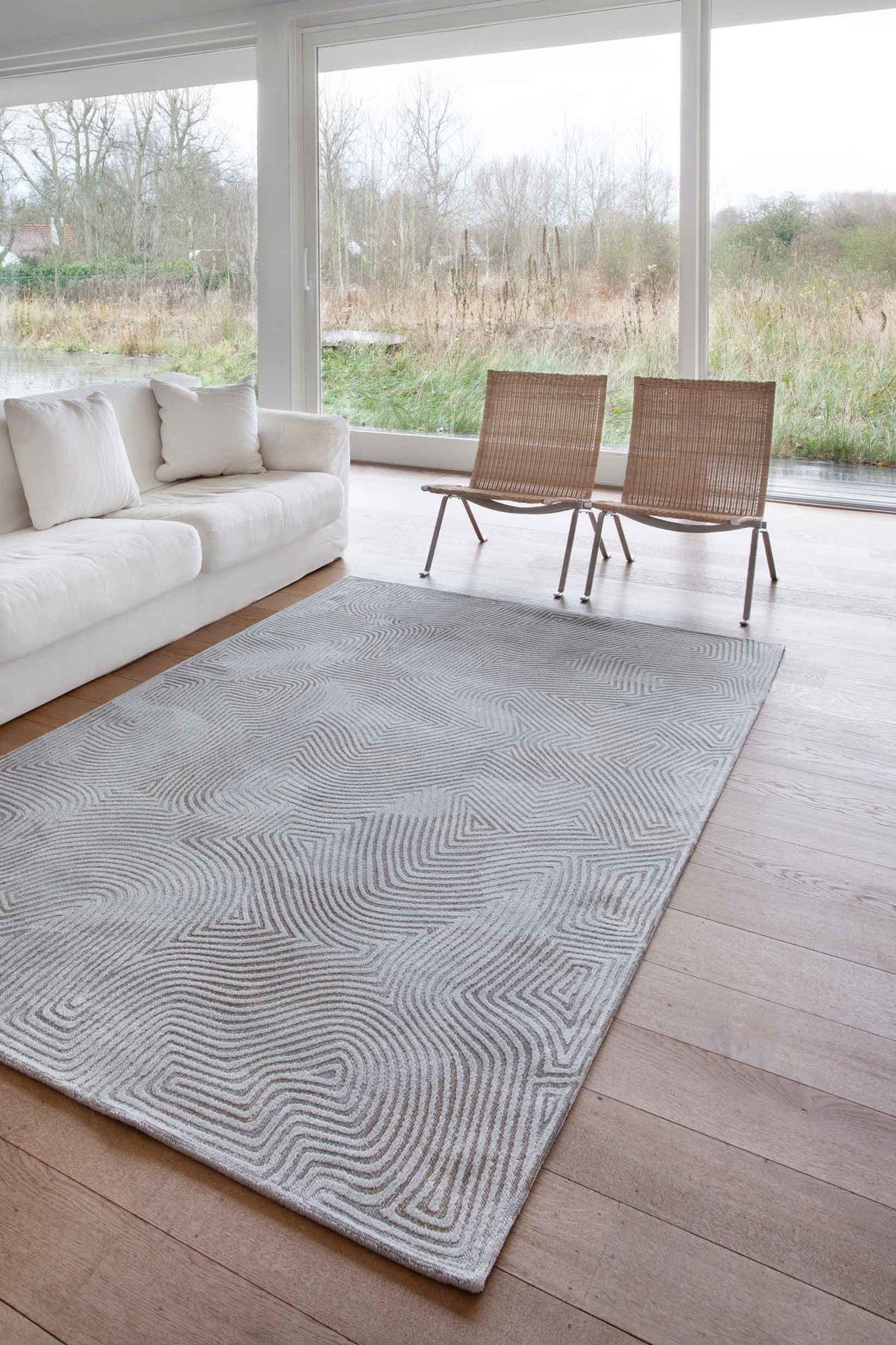 White Flatwoven Rug