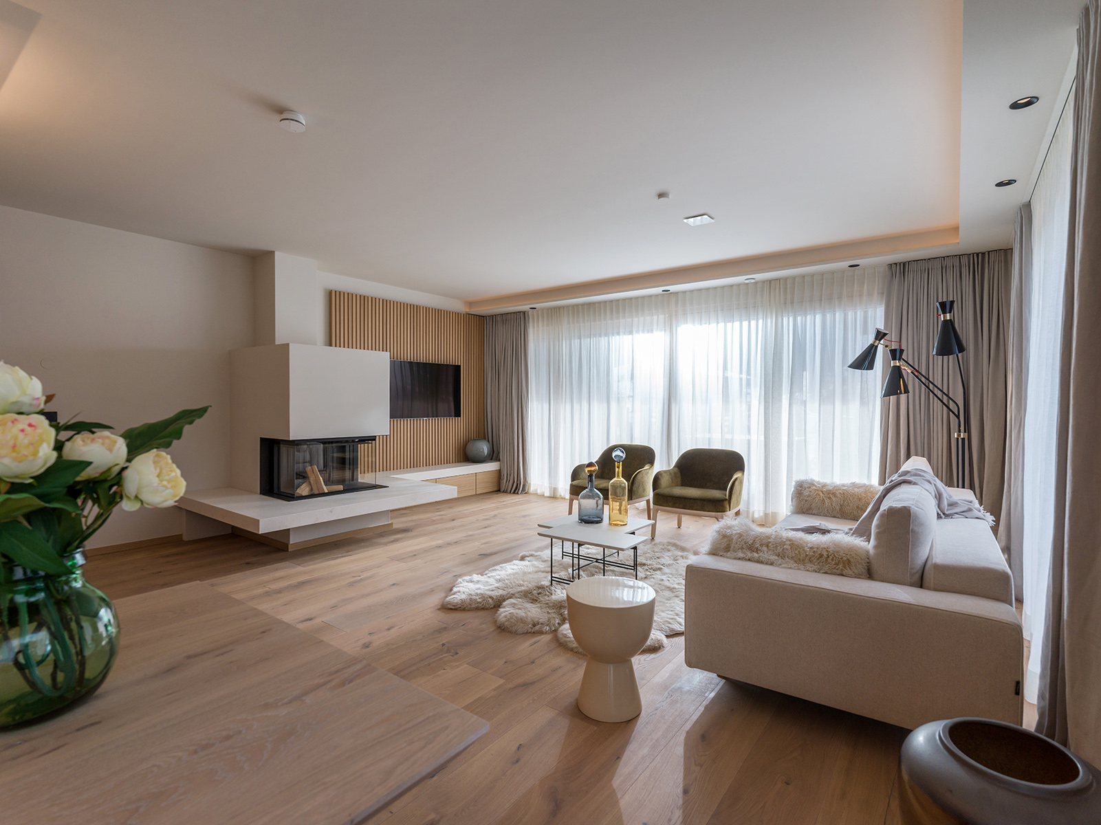 Explorer Floor Lamp - 2
