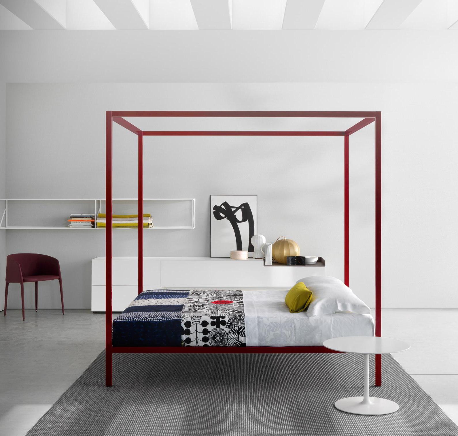 Luxurious Aluminium Canopy Bed Italian Style ☞ Structure: Matt Painted Red ☞ Dimensions: 190 x 210 cm