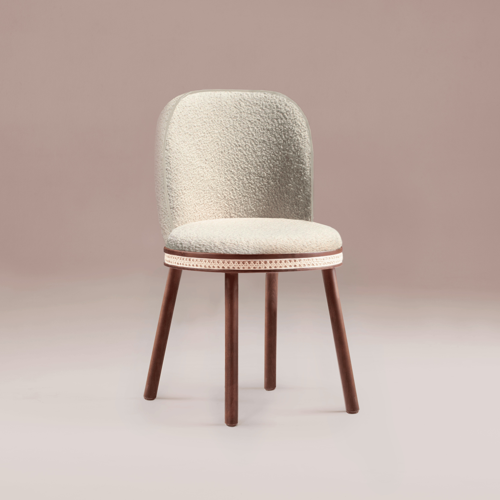 Alma Chair