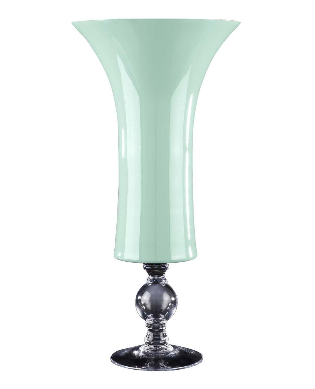 Laura Neo Vase