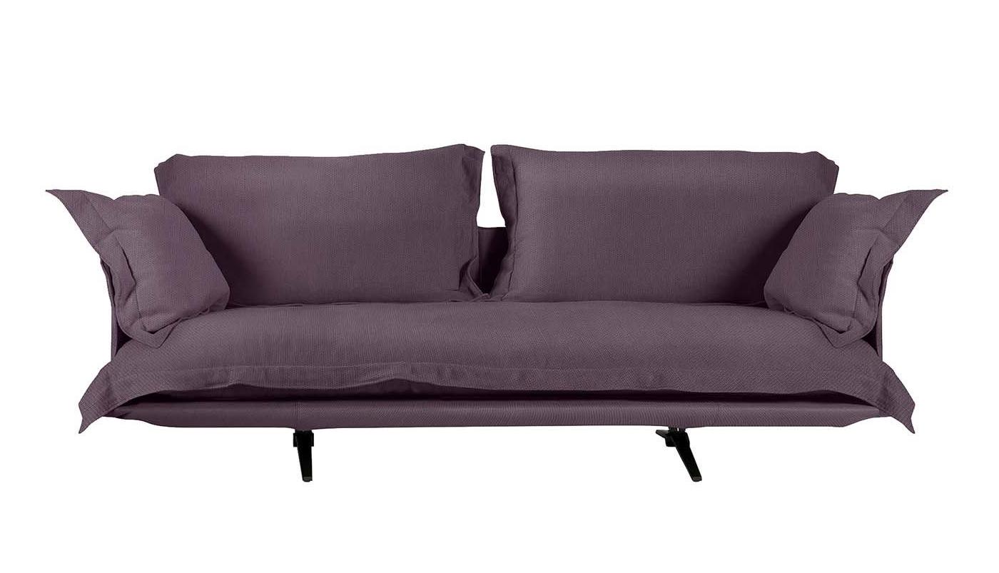 Model Sofa