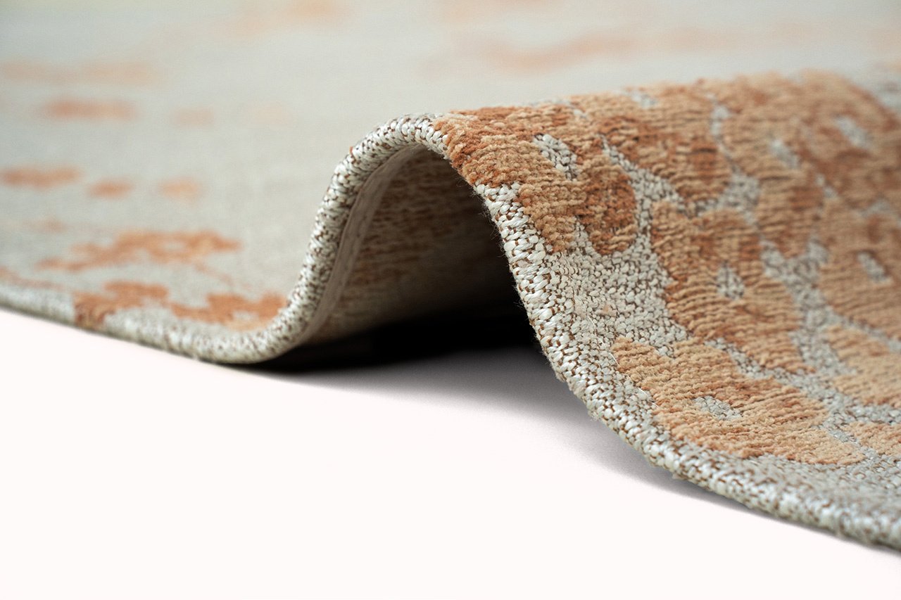 Petal Dew Round Rug