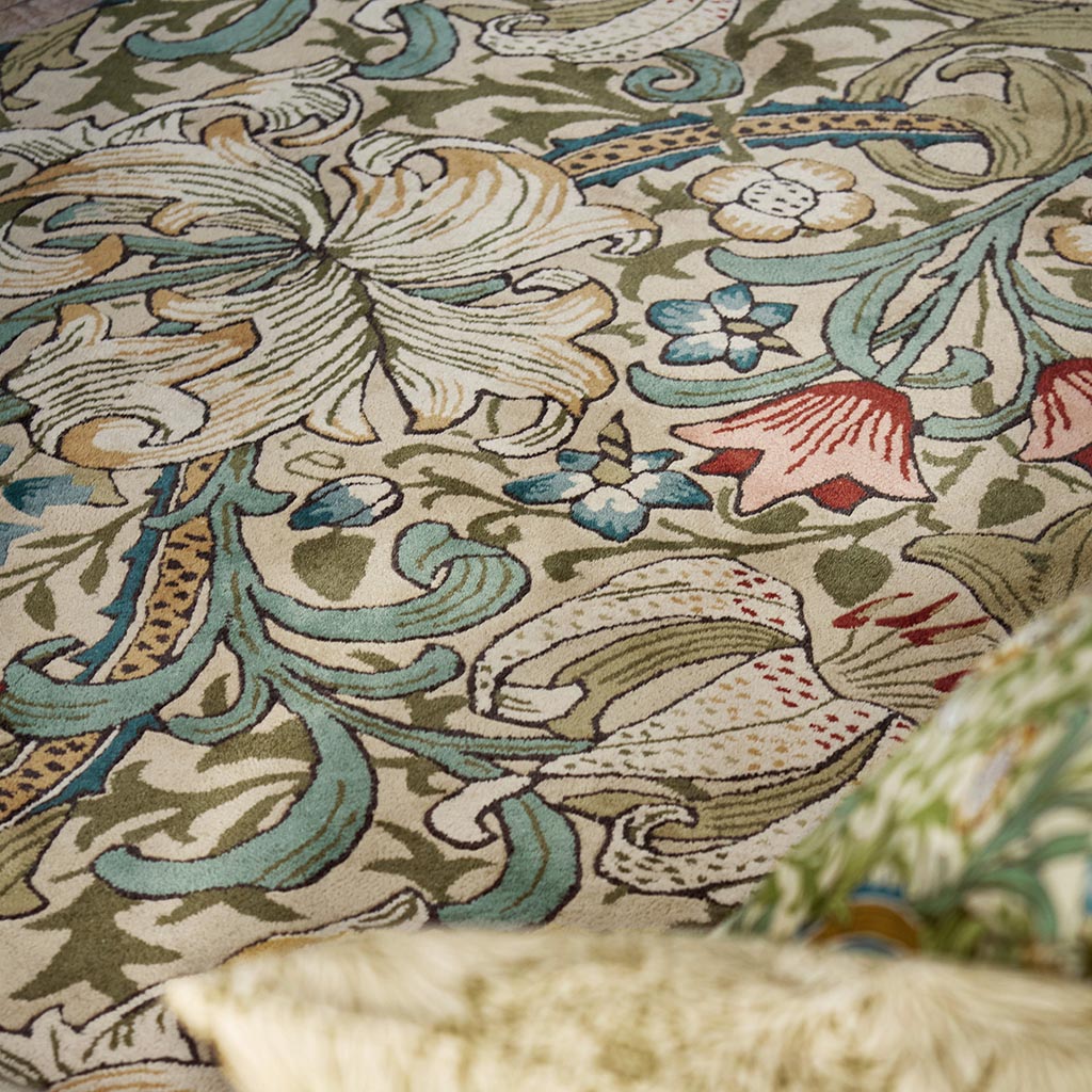 Golden Lily Rug | Size: 5' 7