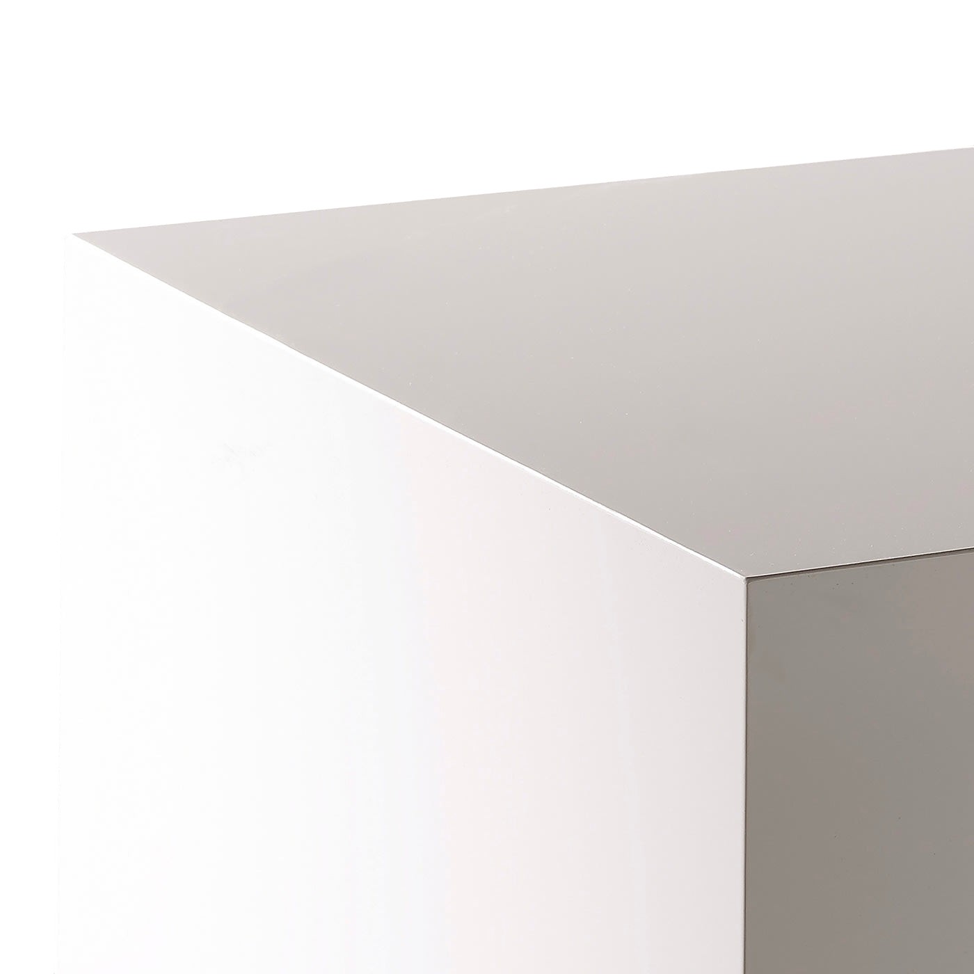 Cadeau Pedestal