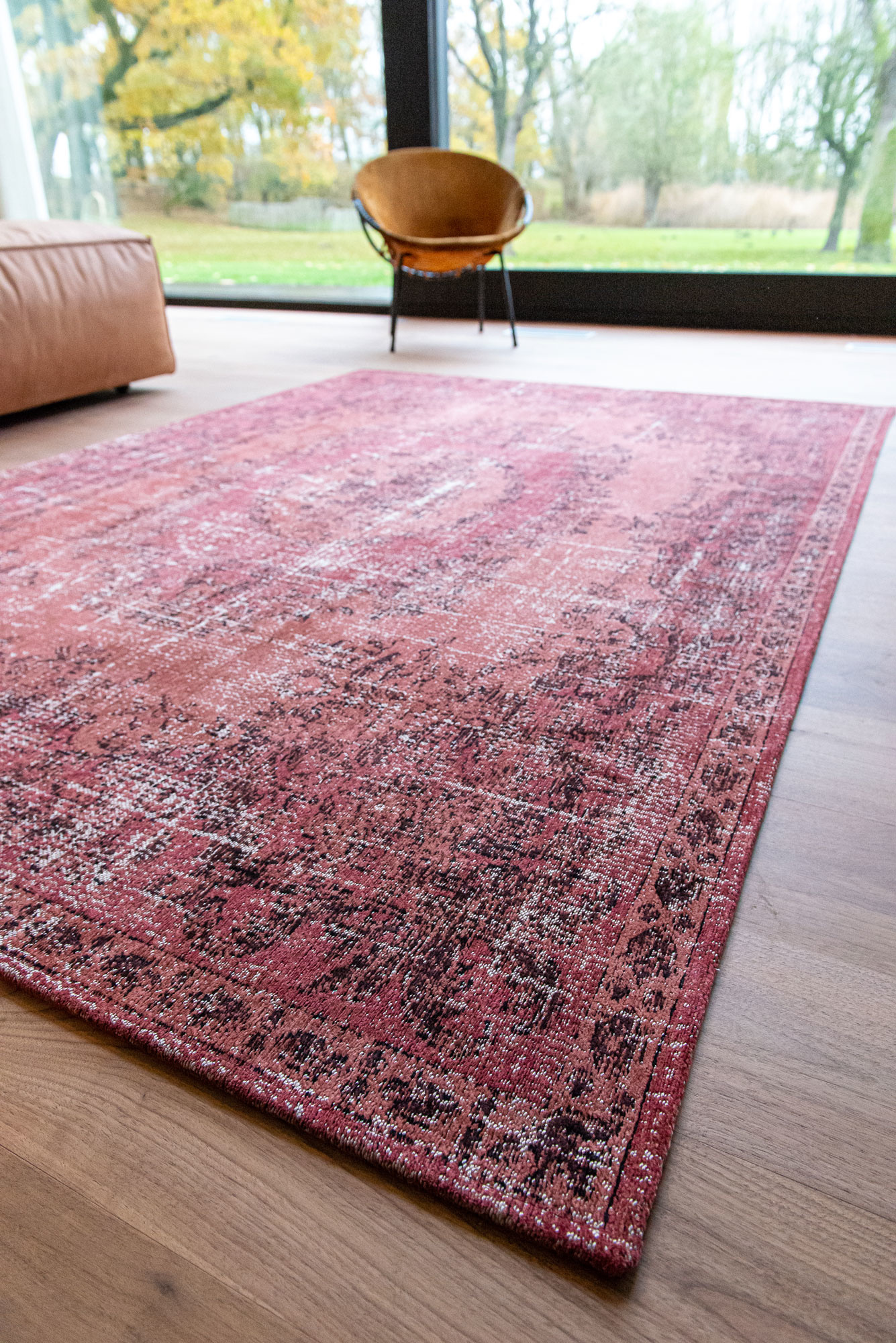 Vintage Medallin Red Rug