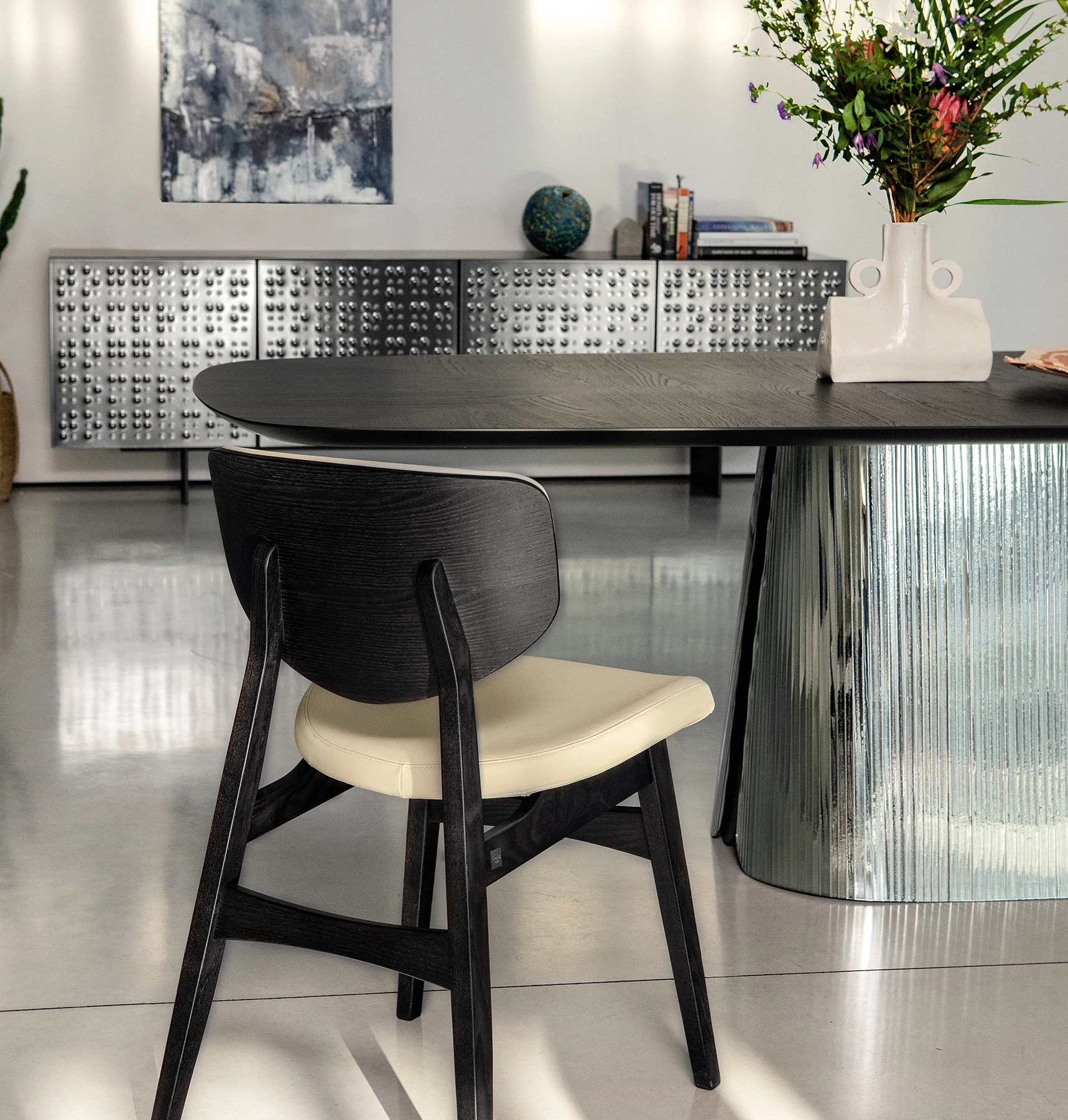 Adone Plissé Dining Table