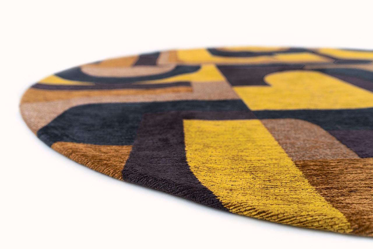 Yellow Meyer Round Rug