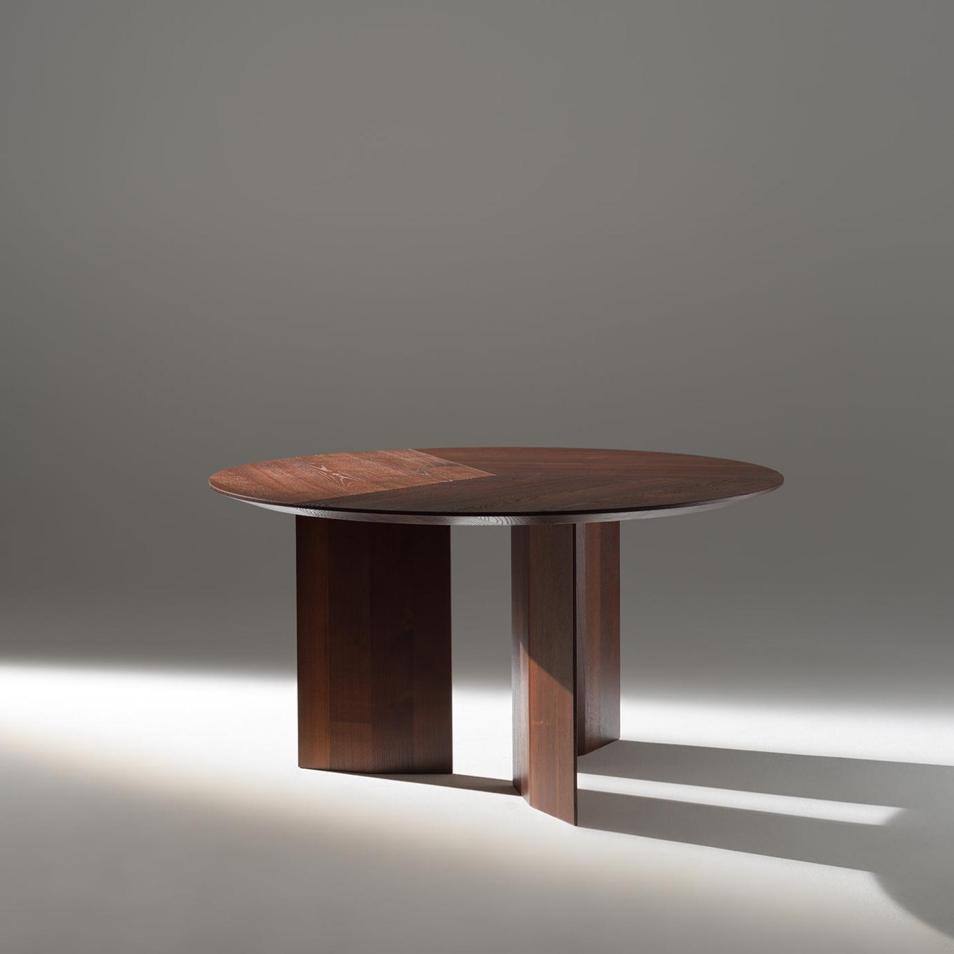 Praia Brown Dining Table