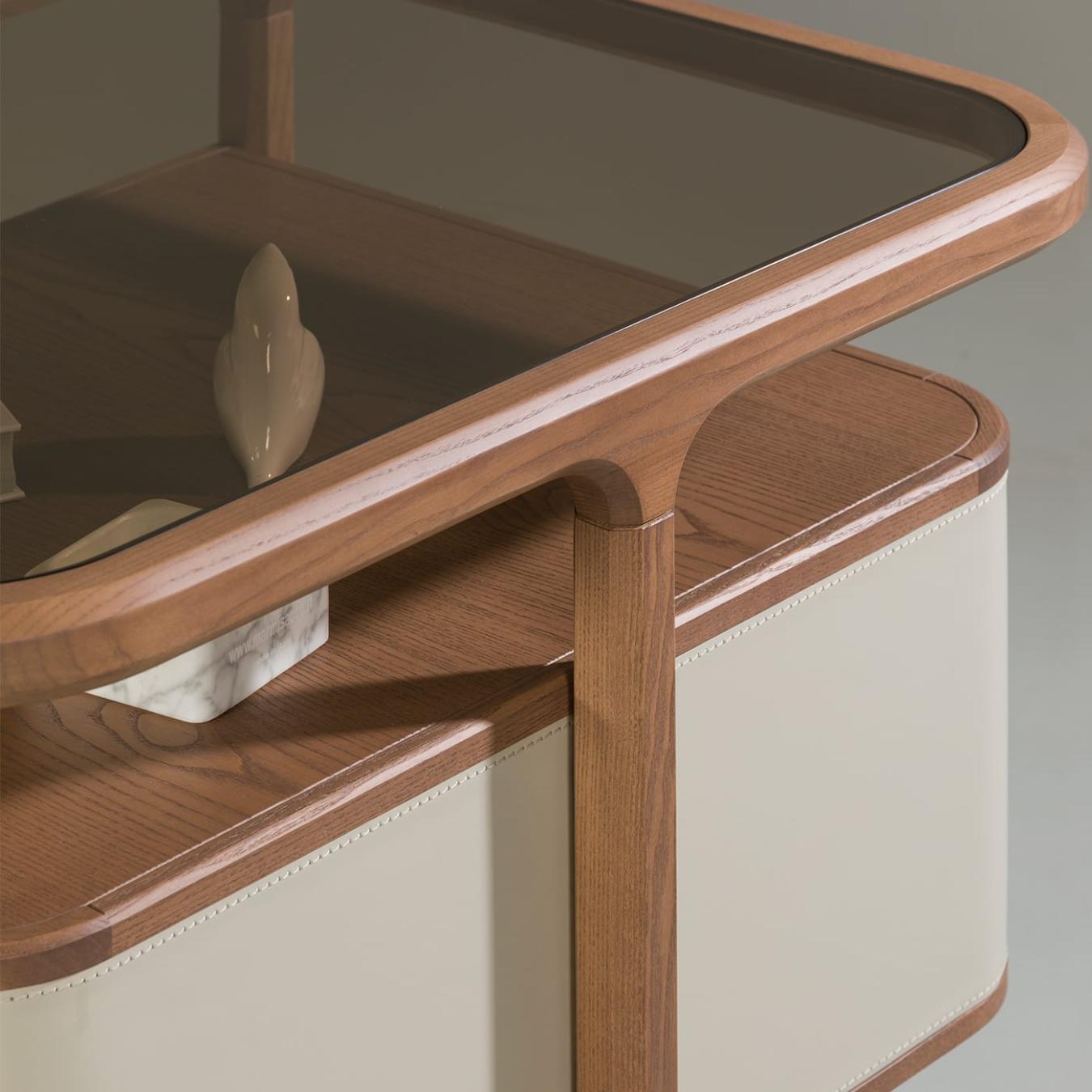 Isabel Desk