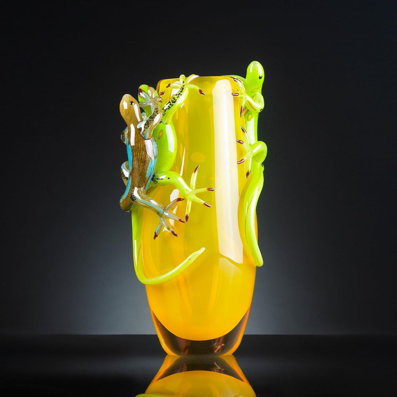 Geckos Vase