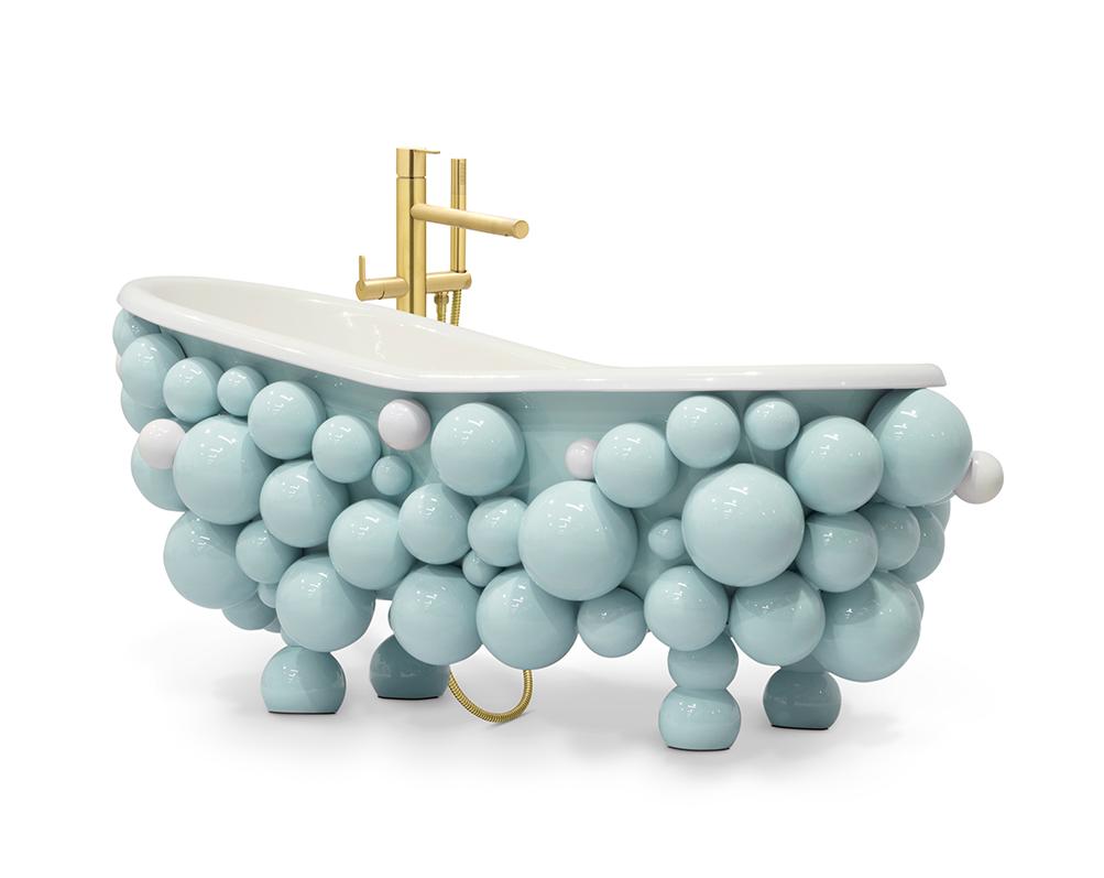 Gravity Bathtub