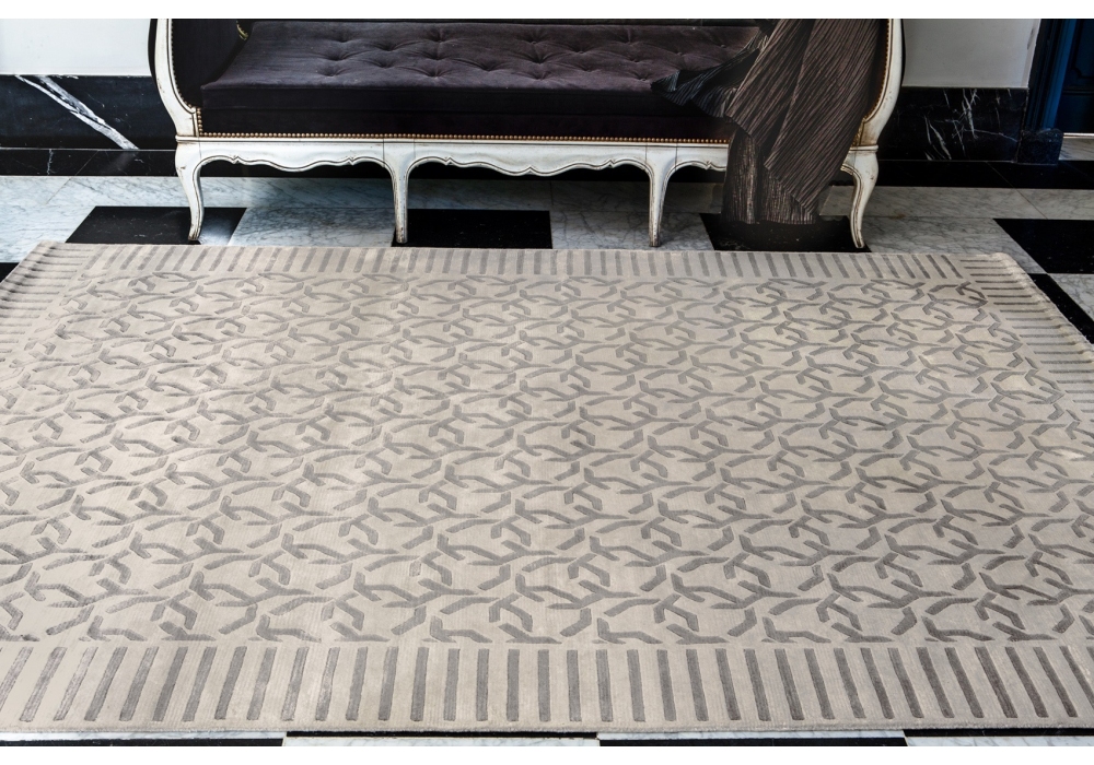 Border Viscose Hand-Knotted Rug
