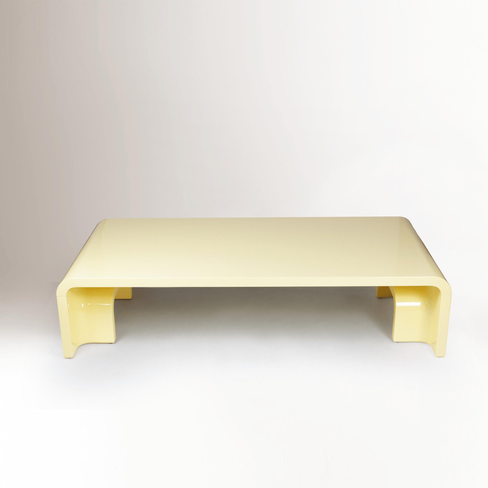 Pliè Coffee Table